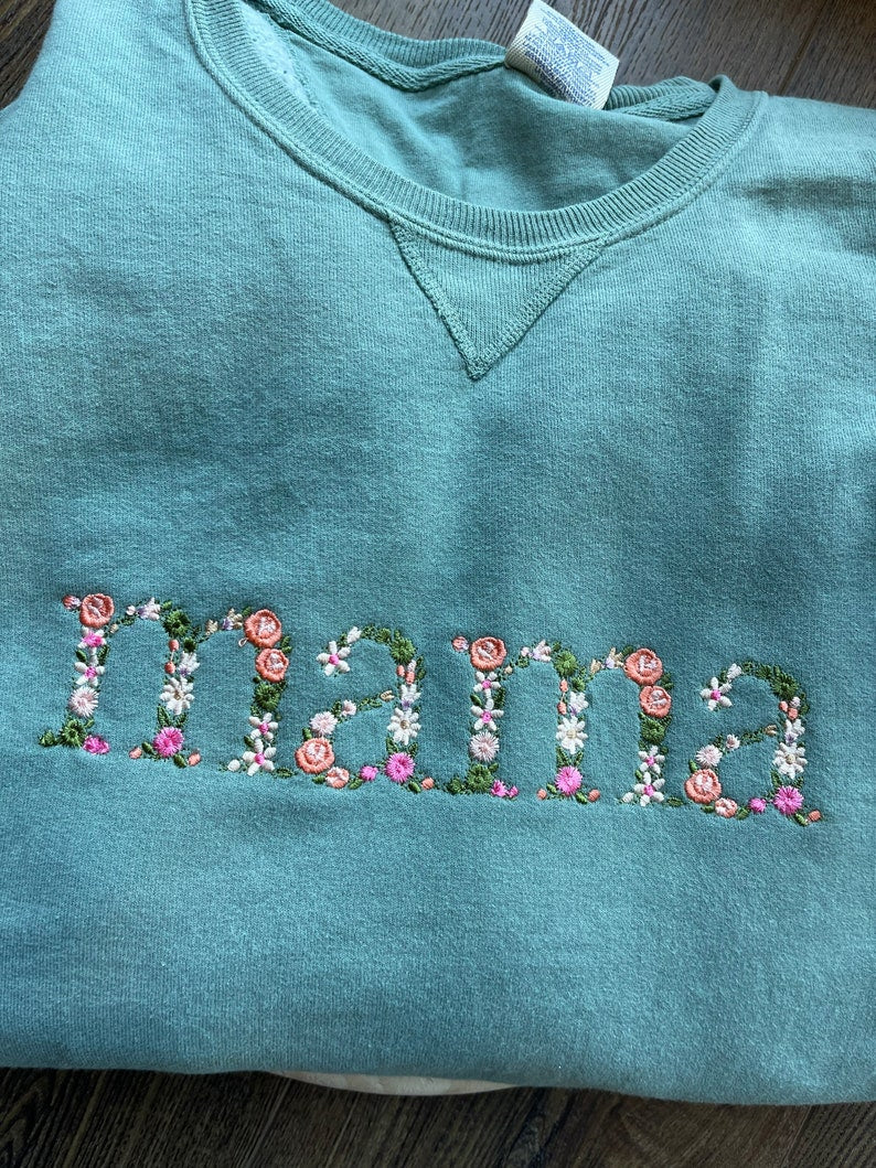 Personalized Floral Mama Embroidered Sweatshirt with Kid Names on Sleeve Christmas Gift